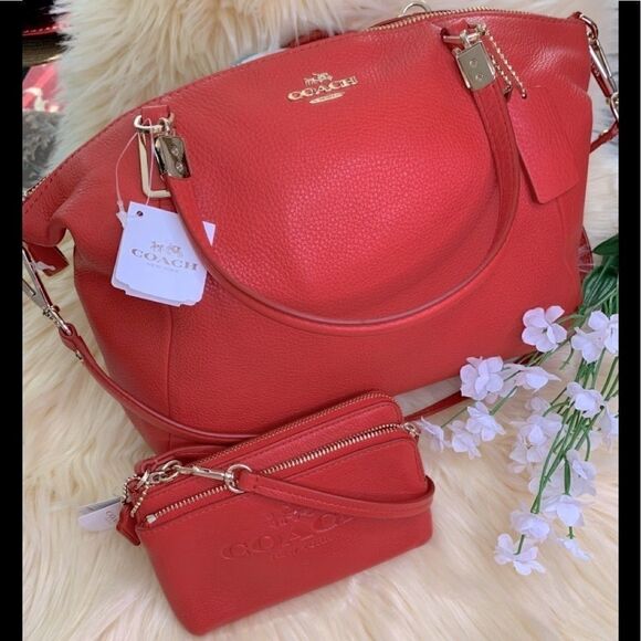 Coach Pebbled Cardinal Leather Kelsey Handbag - Picture 1 of 15